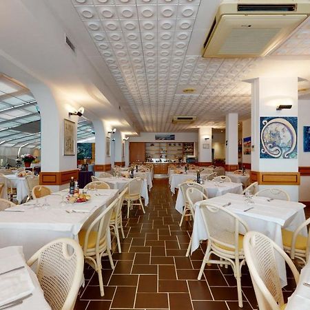 Hotel Zunino Споторно Экстерьер фото