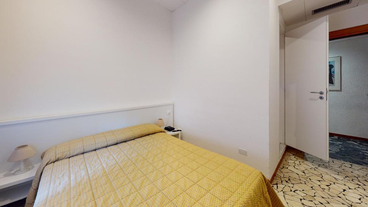 Hotel Zunino Споторно Экстерьер фото