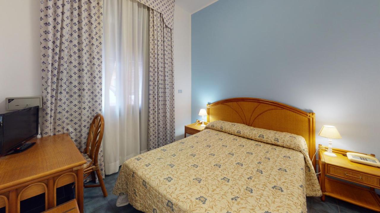Hotel Zunino Споторно Экстерьер фото