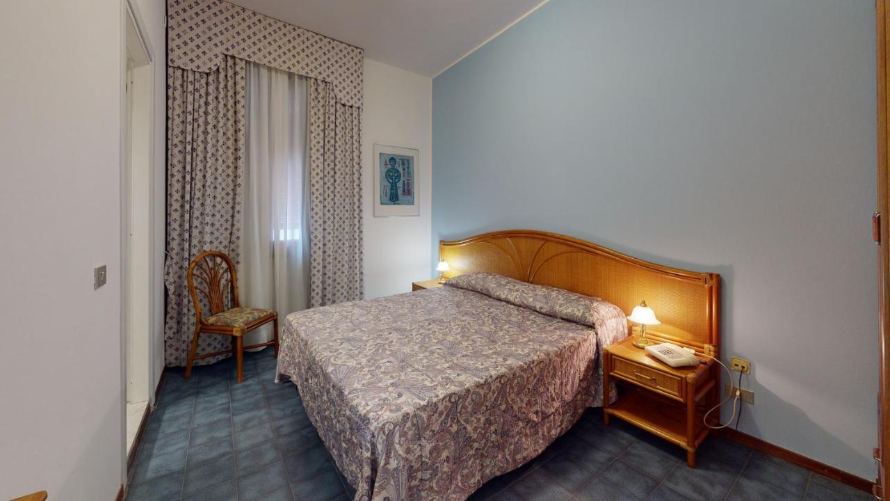 Hotel Zunino Споторно Экстерьер фото