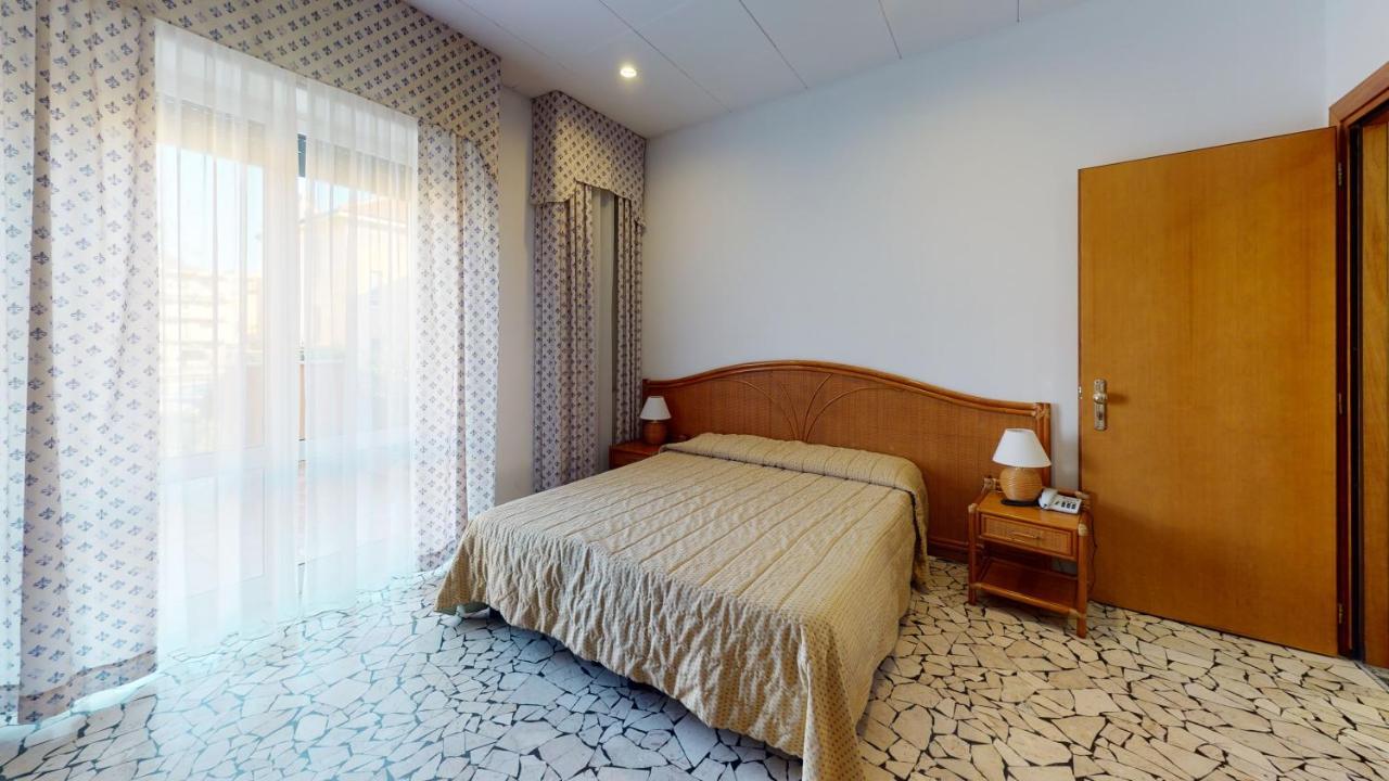 Hotel Zunino Споторно Экстерьер фото
