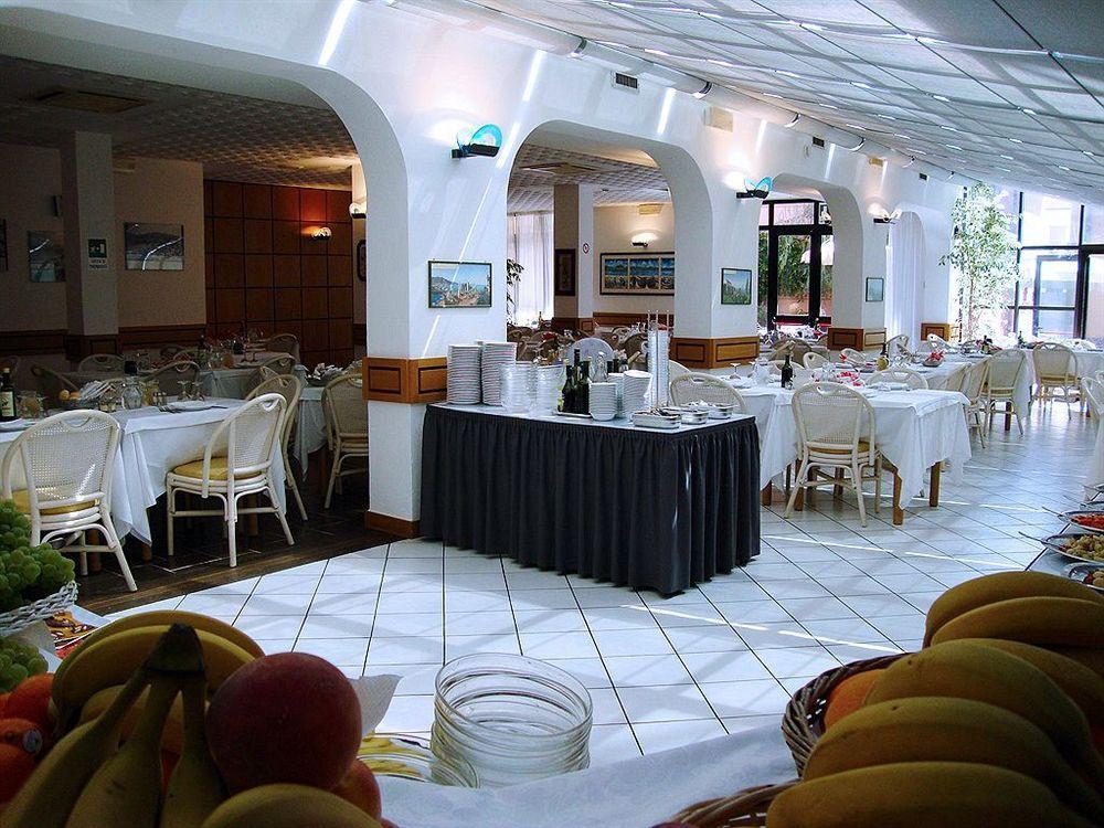 Hotel Zunino Споторно Экстерьер фото